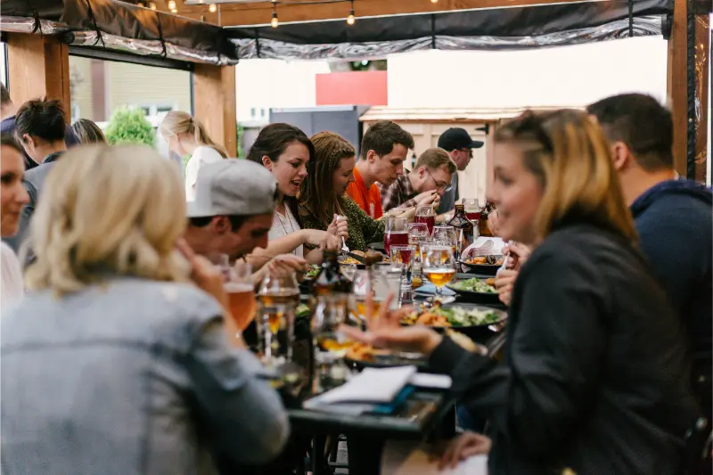 Firmenveranstaltung mit Pizza Catering